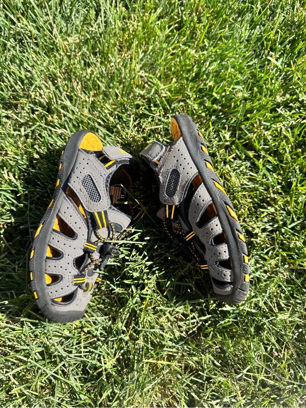 Khombu Kids Closed Toe Outdoor Hiking Water Sandals Gray Orange Size 12